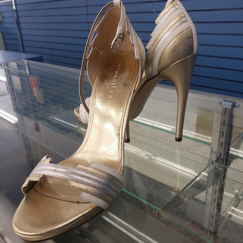 Gold Heels by Ivanka trump 8.5 - Picture 5 of 8